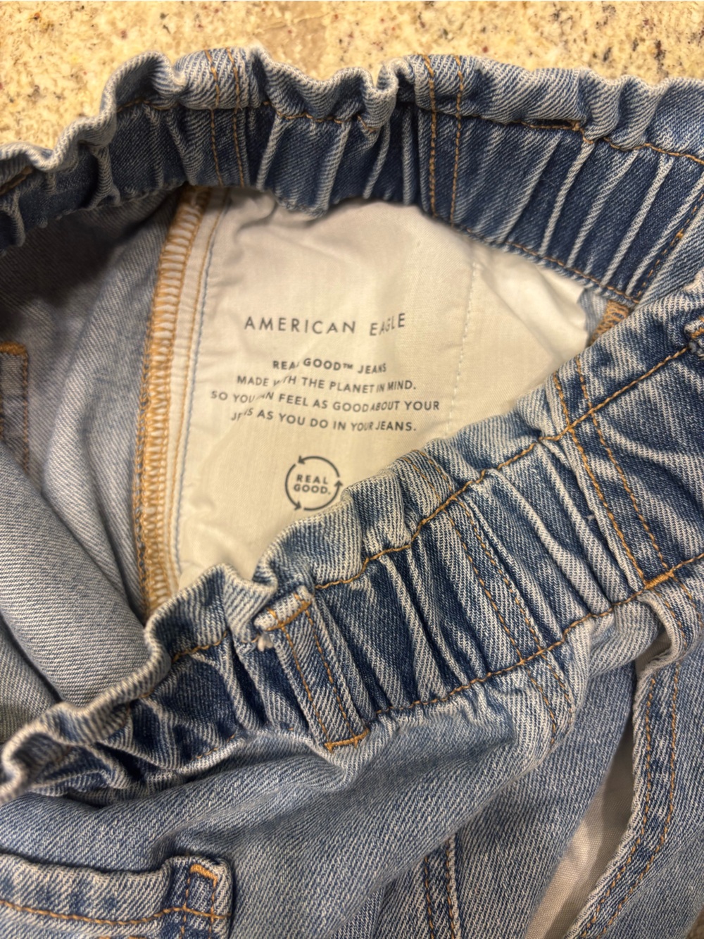 Womens American Eagle High Rise Mom Jean Denim 4 Long - Picture 7 of 7